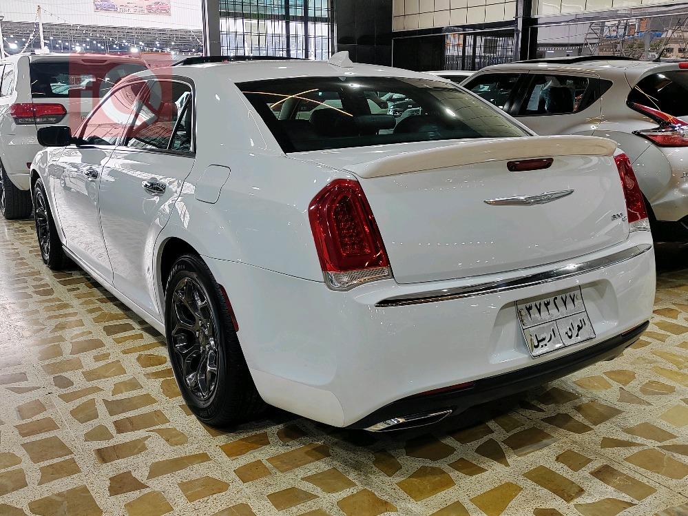 كرايسلر 300